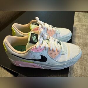 Used: Nike Air Max 90, Women’s Size 9.5